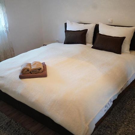 Apartman Vidovic Ливно Екстериор снимка